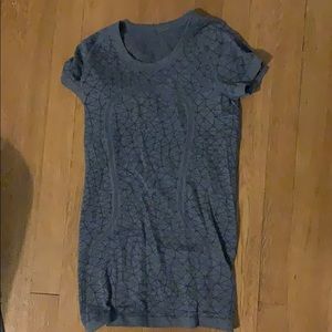 Lululemon Women’s Athletic Tee
